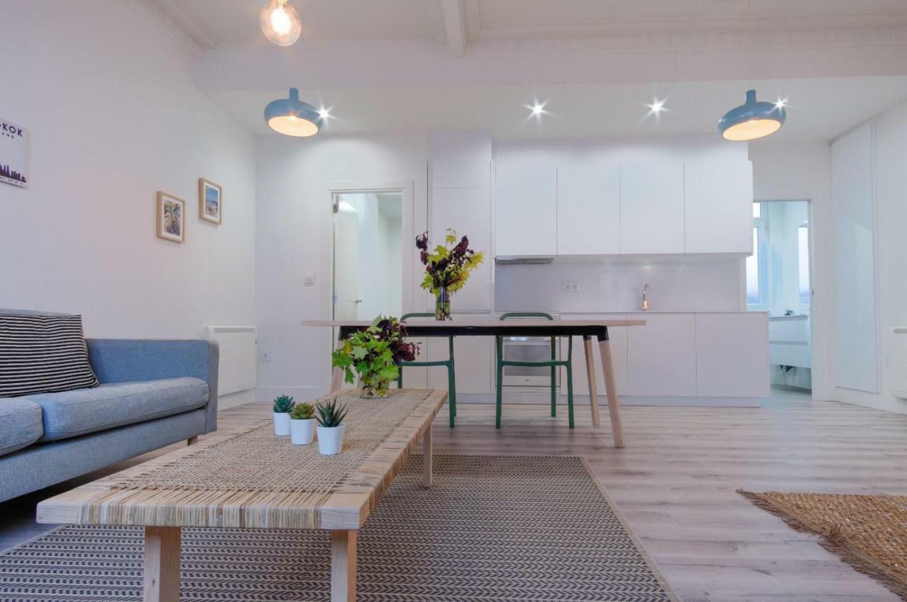Apto Comfortable En Maria Pita, Centro Ciudad Apartment